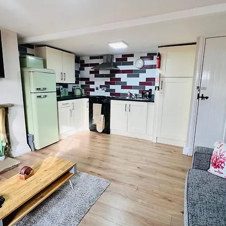 Swordfish **next To The Harbour** 公寓 *